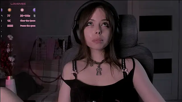 Snapshot of hype_meal_home chatting on 11.11.25 hype meal home online show from 11.11.25