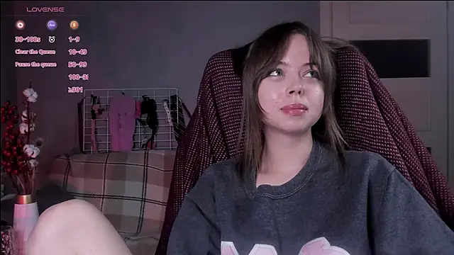 Snapshot of hype_meal_home chatting on 11.14.25 hype meal home online show from 11.14.25