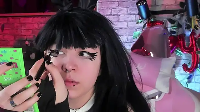 Alex Howell online show from 02.17.25