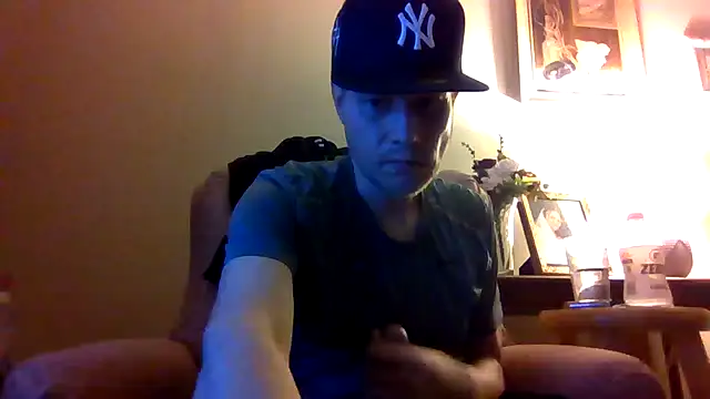 Snapshot of kollzCloudzz chatting on 10.22.25 kollzCloudzz online show from 10.22.25