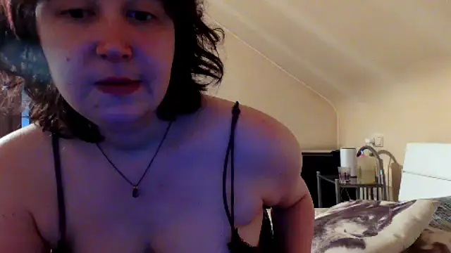 SexyLucie2024 online show from 10.25.25