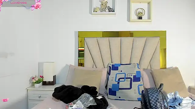 vahiolet fuentes online show from 02.12.26