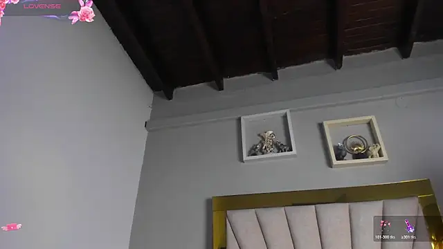Snapshot of vahiolet_fuentes chatting on 05.09.26 vahiolet fuentes online show from 05.09.26