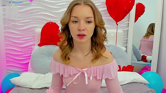 Snapshot of VirginOlly chatting on 02.16.26 VirginOlly online show from 02.16.26