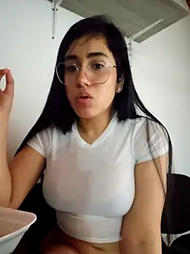 Snapshot of Miia_harper_ chatting on 02.22.25 Miia harper online show from 02.22.25