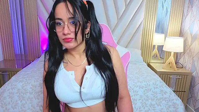 Snapshot of Miia_harper_ chatting on 09.14.25 Miia harper online show from 09.14.25