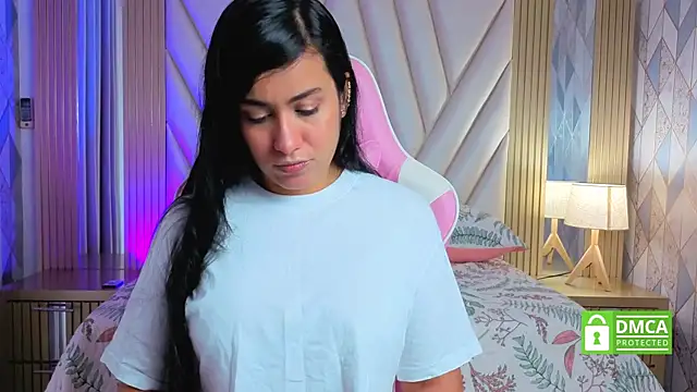 Snapshot of Miia_harper_ chatting on 10.22.25 Miia harper online show from 10.22.25