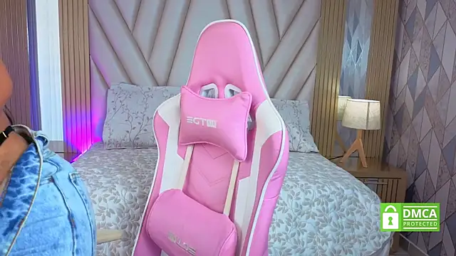 Snapshot of Miia_harper_ chatting on 11.06.25 Miia harper online show from 11.06.25