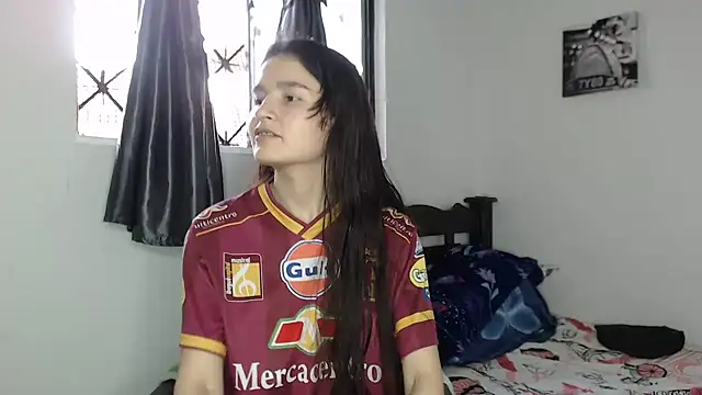 saritapretyy online show from 12.15.24