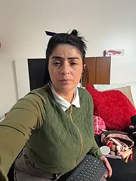 karenlennox1 online show from 04.17.26