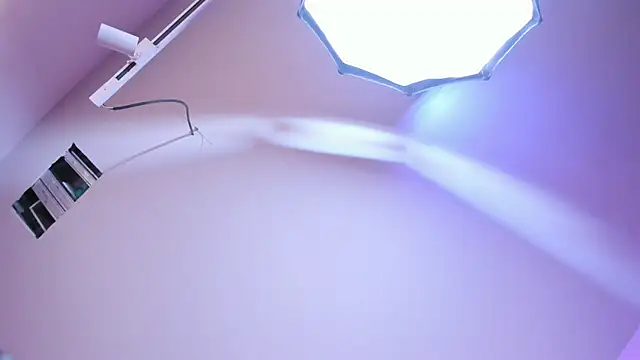 Kate bunny  online show from 04.04.26