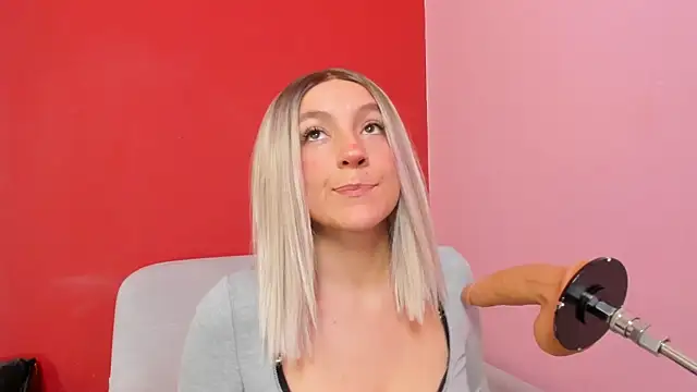 Kate bunny  online show from 04.16.26