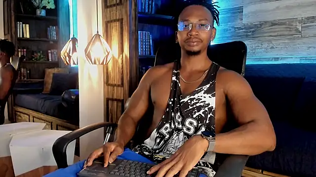 Snapshot of JamalMyst chatting on 10.24.25 JamalMyst online show from 10.24.25