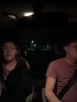 Snapshot of xX_HotCouple_Xx chatting on 10.17.25 xX HotCouple Xx online show from 10.17.25