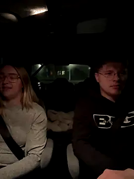 Snapshot of xX_HotCouple_Xx chatting on 10.28.25 xX HotCouple Xx online show from 10.28.25