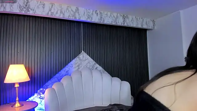 MeganDraco  online show from 12.20.24