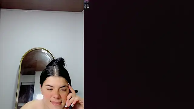 Snapshot of Tamaraa_wet chatting on 06.27.26 Tamaraa wet online show from 06.27.26