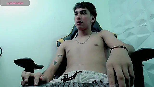 Snapshot of Jake_tripp chatting on 12.20.24 Jake tripp online show from 12.20.24