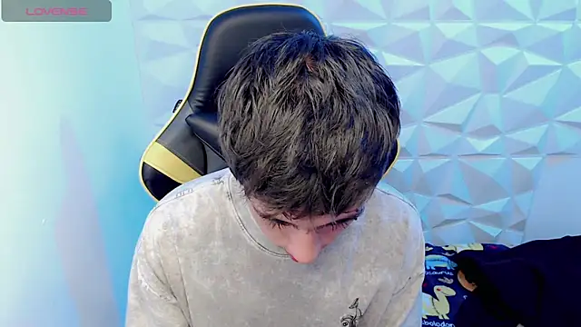 Snapshot of Jake_tripp chatting on 12.31.24 Jake tripp online show from 12.31.24