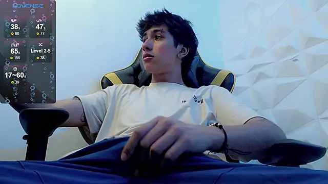 Snapshot of Jake_tripp chatting on 01.28.25 Jake tripp online show from 01.28.25