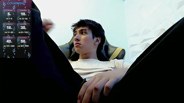 Snapshot of Jake_tripp chatting on 01.30.25 Jake tripp online show from 01.30.25