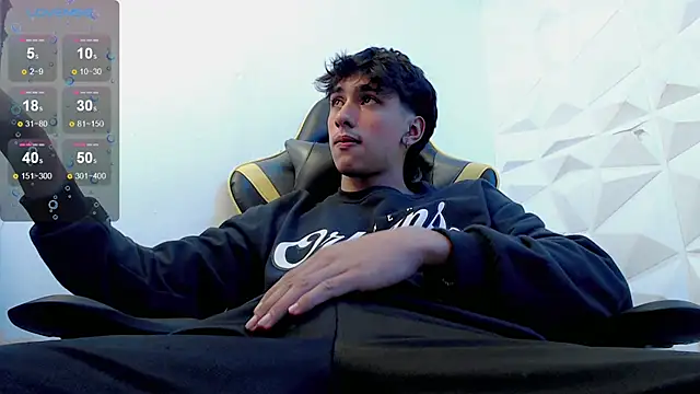 Snapshot of Jake_tripp chatting on 02.26.25 Jake tripp online show from 02.26.25