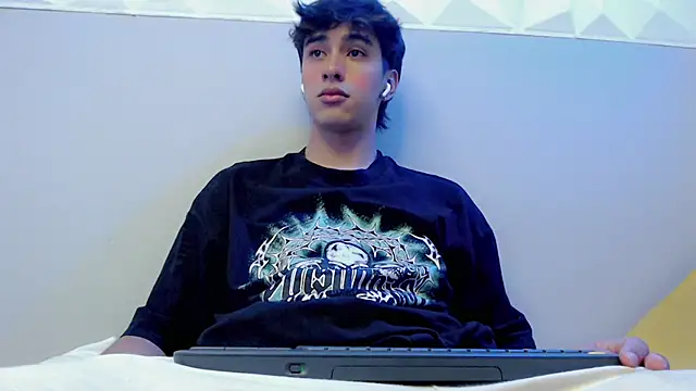 Snapshot of Jake_tripp chatting on 10.02.25 Jake tripp online show from 10.02.25