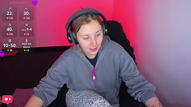 bonnie moon  online show from 03.28.26