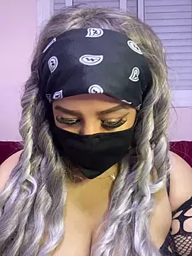 Snapshot of mari_layali chatting on 12.06.24 mari layali online show from 12.06.24