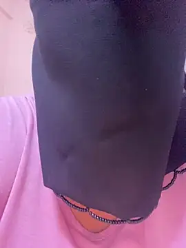 Snapshot of mari_layali chatting on 01.12.25 mari layali online show from 01.12.25