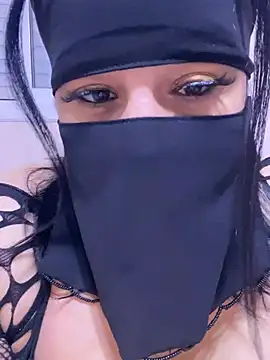 Snapshot of mari_layali chatting on 02.28.25 mari layali online show from 02.28.25