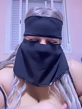 Snapshot of mari_layali chatting on 03.03.25 mari layali online show from 03.03.25