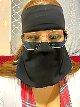 Snapshot of mari_layali chatting on 10.05.25 mari layali online show from 10.05.25