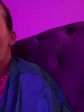 Haleytightlips1986 online show from 03.31.26