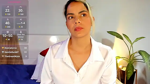 ClaraMariaMon online show from 12.24.24