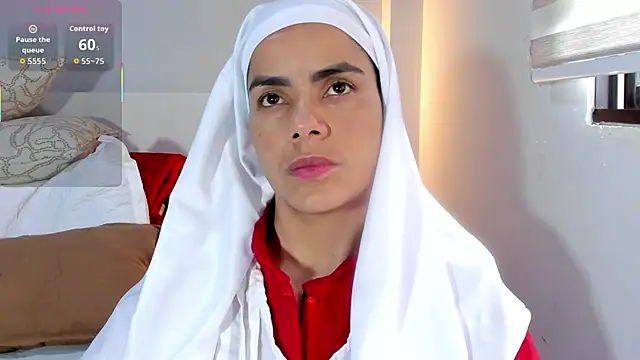 Snapshot of ClaraMariaMon chatting on 10.27.25 ClaraMariaMon online show from 10.27.25