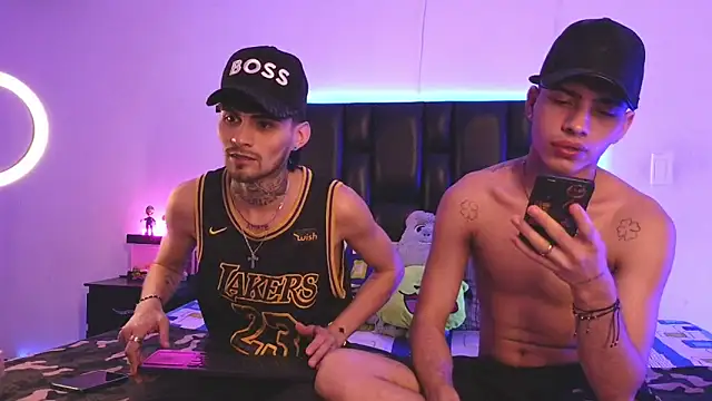 Snapshot of Brutal_Sex_Fucking chatting on 10.26.25 Brutal Sex Fucking online show from 10.26.25