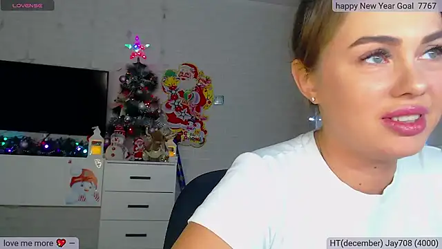 SuchCute online show from 12.31.24