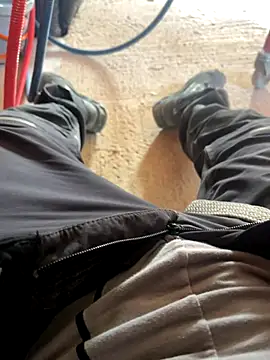 Snapshot of plaisir85 chatting on 12.03.24 plaisir85 online show from 12.03.24