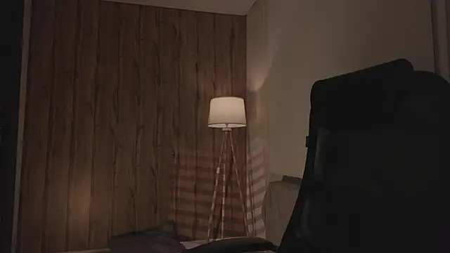 Snapshot of MariMaddison chatting on 10.27.25 MariMaddison online show from 10.27.25