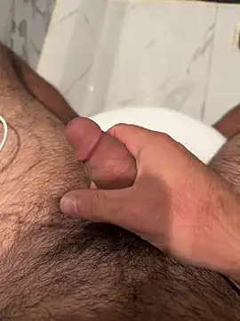 Snapshot of young1fucker chatting on 12.17.24 young1fucker online show from 12.17.24