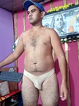 Snapshot of travieso2893 chatting on 01.20.25 travieso2893 online show from 01.20.25