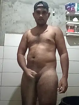 Snapshot of travieso2893 chatting on 02.19.25 travieso2893 online show from 02.19.25