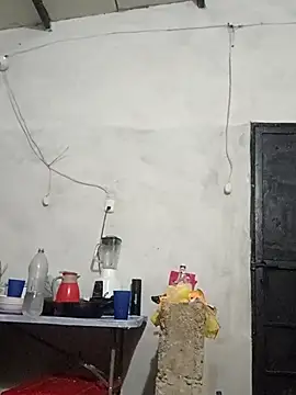 Snapshot of travieso2893 chatting on 10.12.25 travieso2893 online show from 10.12.25