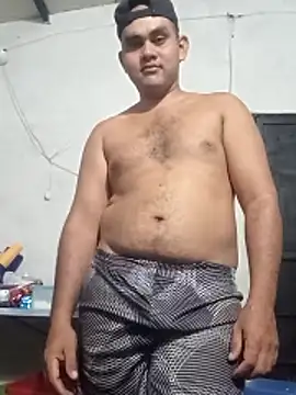 Snapshot of travieso2893 chatting on 10.13.25 travieso2893 online show from 10.13.25