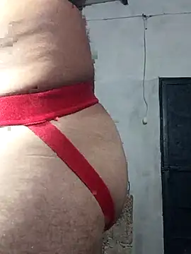 Snapshot of travieso2893 chatting on 10.31.25 travieso2893 online show from 10.31.25