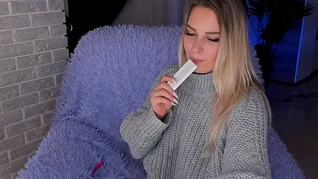 KittiLiza online show from 01.26.25