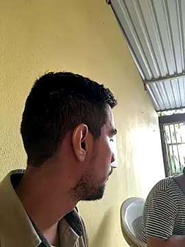 EnriquePersian197 online show from 10.18.25