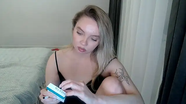 PolinaXXXJones online show from 02.11.25