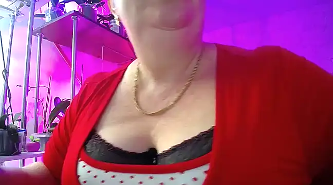  Sweet Woman online show from 01.12.25